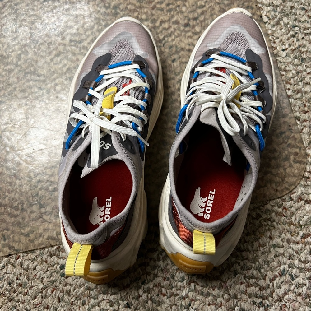 Sorel tennis shoes